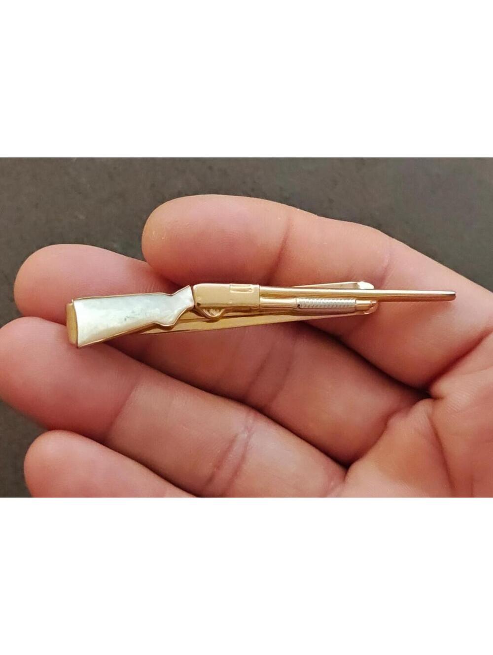 1950s Signed Gold Tone Mother of Pearl Swank Rifle/Shotgun Tie Bar/Tie Clip